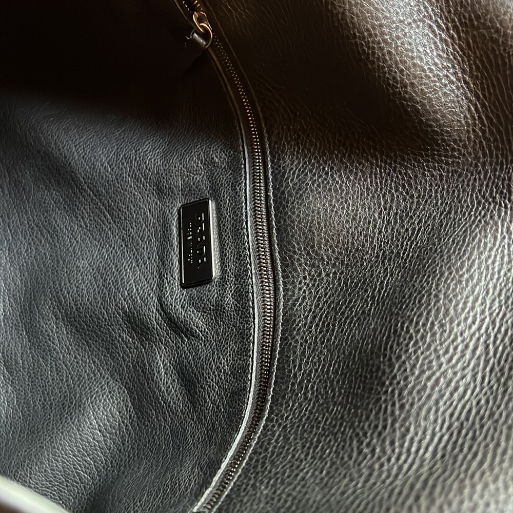Large Pebble leather PRADA purse - Picture 10 of 12